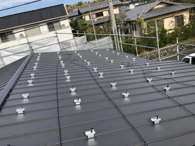 太陽光パネル設置②(施工中)